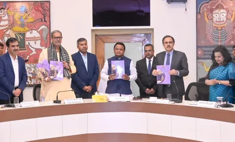 Presentation of Final Report to the Hon'ble Chief Minister
