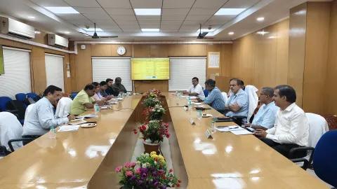 Meeting of 6th SFC with Director, Town Planning and Vice Chairman of Development Authorities